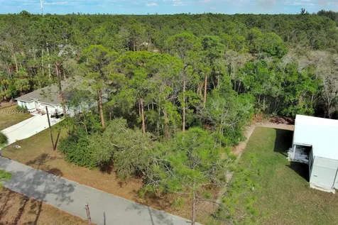 1702 Greenwood Avenue Lehigh Acres FL 33972