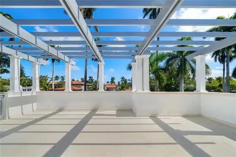 6644 Windsor Lane Miami Beach FL 33141