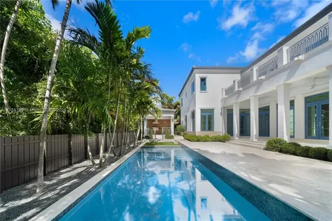 6644 Windsor Lane Miami Beach FL 33141