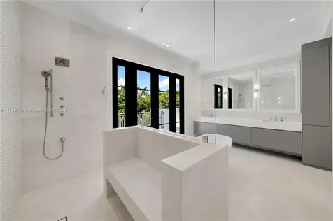 6644 Windsor Lane Miami Beach FL 33141