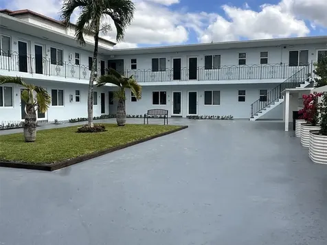 25 W 6th Street Hialeah FL 33010