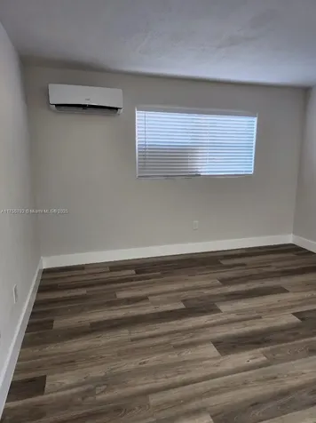 25 W 6th Street Hialeah FL 33010