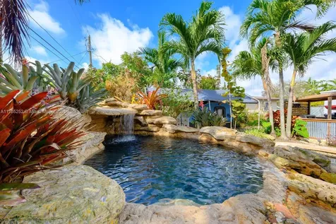 10110 Haitian Drive Cutler Bay FL 33189