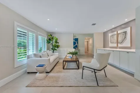 8513 SW 169 Terrace Palmetto Bay FL 33157