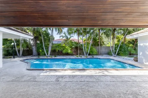 8513 SW 169 Terrace Palmetto Bay FL 33157