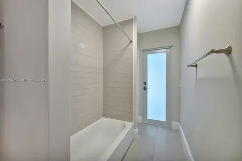 8513 SW 169 Terrace Palmetto Bay FL 33157