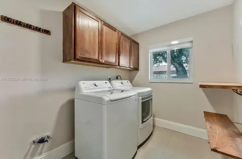 8513 SW 169 Terrace Palmetto Bay FL 33157