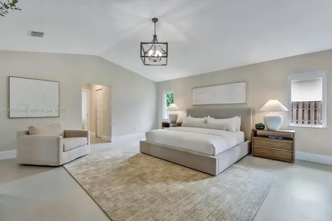 8513 SW 169 Terrace Palmetto Bay FL 33157