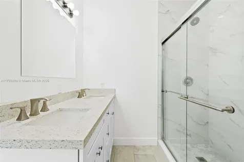 2818 NW 7th Court Fort Lauderdale FL 33311