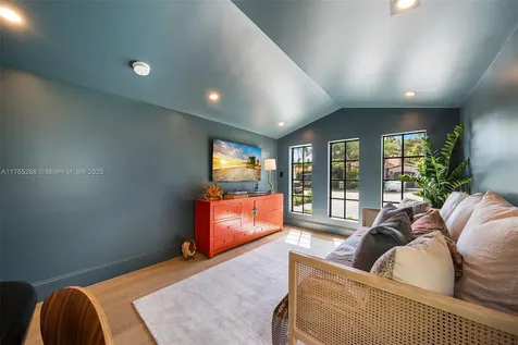 8951 Hawthorne Avenue Surfside FL 33154