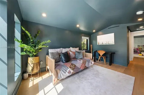 8951 Hawthorne Avenue Surfside FL 33154