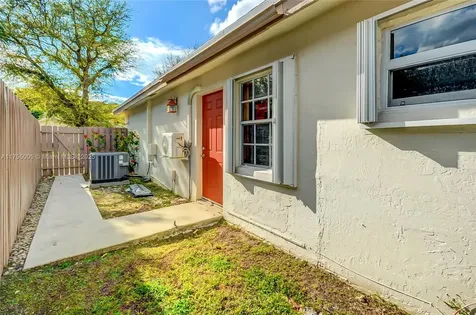 10423 SW 133rd Place Miami FL 33186