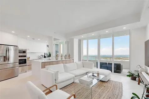 848 Brickell Key Drive Miami FL 33131