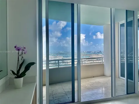 848 Brickell Key Drive Miami FL 33131