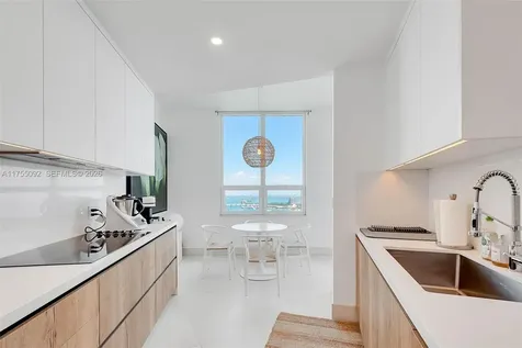 848 Brickell Key Drive Miami FL 33131