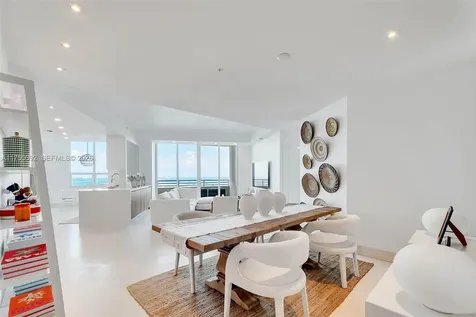 848 Brickell Key Drive Miami FL 33131