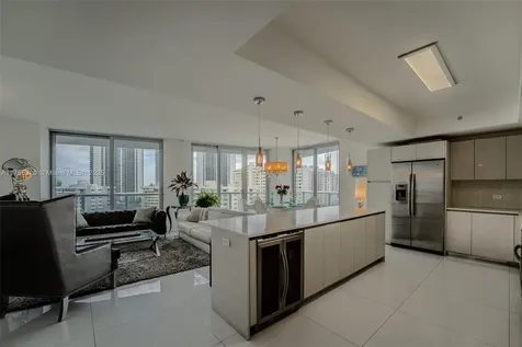2600 E Hallandale Beach Boulevard Hallandale Beach FL 33009