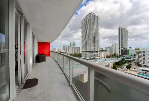 2600 E Hallandale Beach Boulevard Hallandale Beach FL 33009