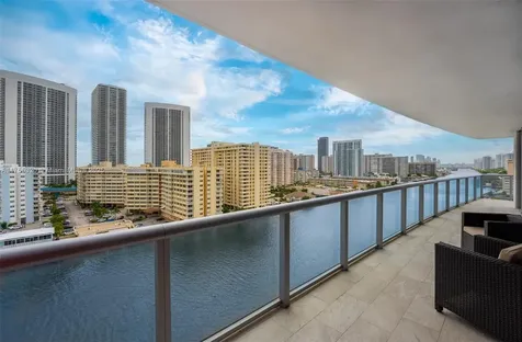 2600 E Hallandale Beach Boulevard Hallandale Beach FL 33009