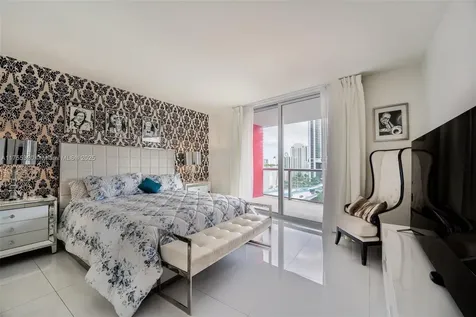 2600 E Hallandale Beach Boulevard Hallandale Beach FL 33009
