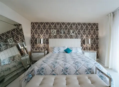 2600 E Hallandale Beach Boulevard Hallandale Beach FL 33009
