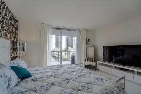 2600 E Hallandale Beach Boulevard Hallandale Beach FL 33009