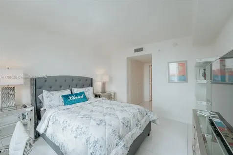 2600 E Hallandale Beach Boulevard Hallandale Beach FL 33009