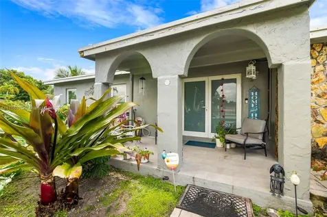 11300 SW 44th Street Miami FL 33165