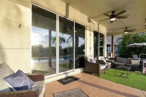 1514 NW 183rd Terrace Pembroke Pines FL 33029