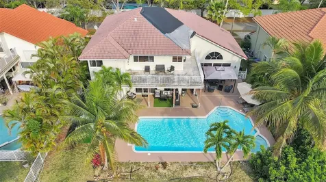 1514 NW 183rd Terrace Pembroke Pines FL 33029
