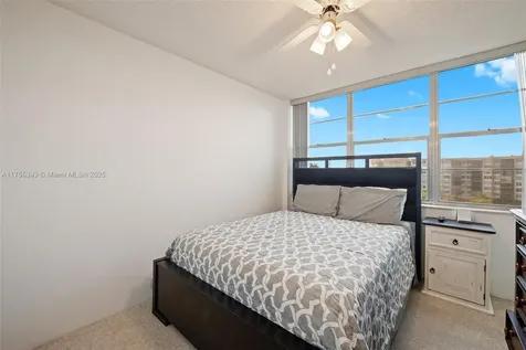 1000 Saint Charles Place Pembroke Pines FL 33026