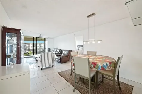 1000 Saint Charles Place Pembroke Pines FL 33026