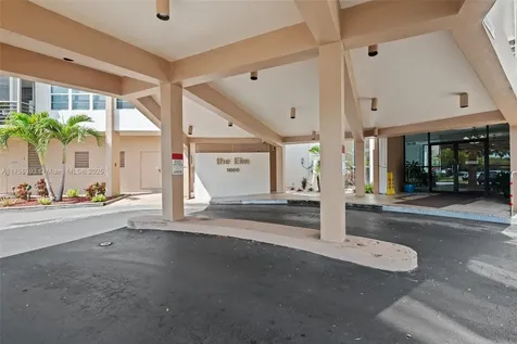 1000 Saint Charles Place Pembroke Pines FL 33026