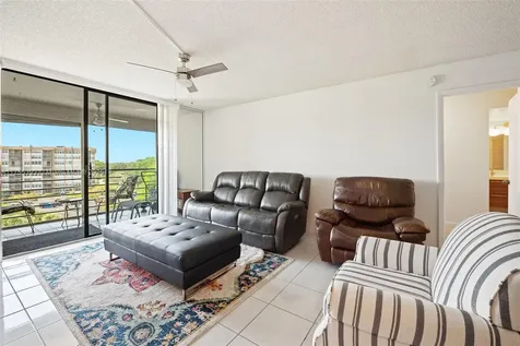 1000 Saint Charles Place Pembroke Pines FL 33026