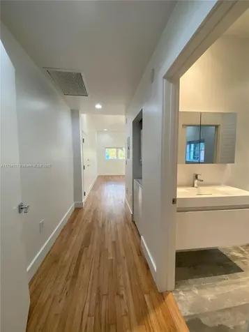 929 Michigan Avenue Miami Beach FL 33139