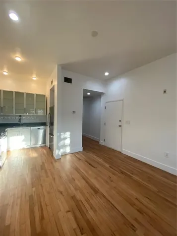 929 Michigan Avenue Miami Beach FL 33139