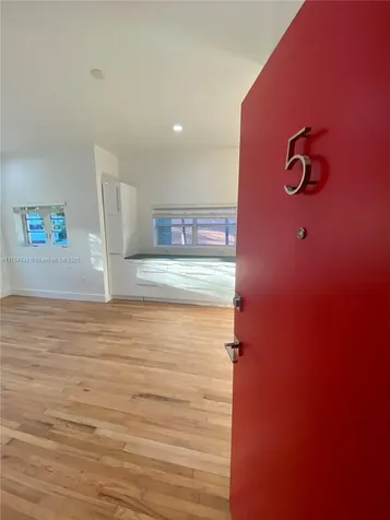 929 Michigan Avenue Miami Beach FL 33139