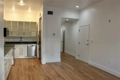 929 Michigan Avenue Miami Beach FL 33139