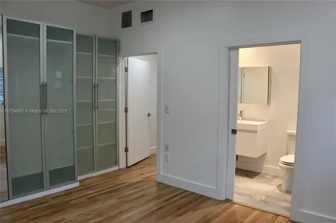 929 Michigan Avenue Miami Beach FL 33139