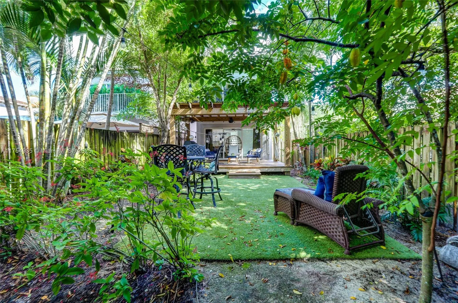 807 SW 8th Terrace Fort Lauderdale FL 33315