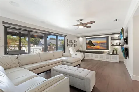 5399 NW 60th Drive Coral Springs FL 33067