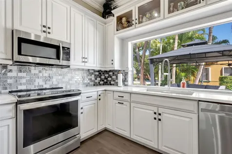 5399 NW 60th Drive Coral Springs FL 33067