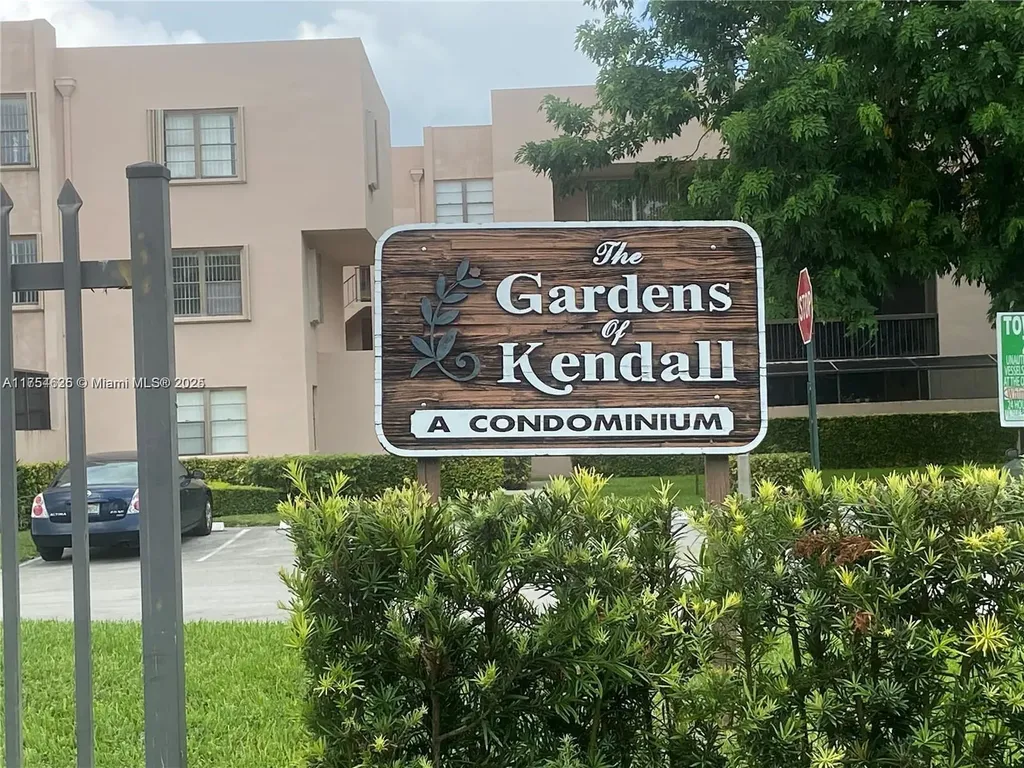 10985 SW 107th Street Miami FL 33176