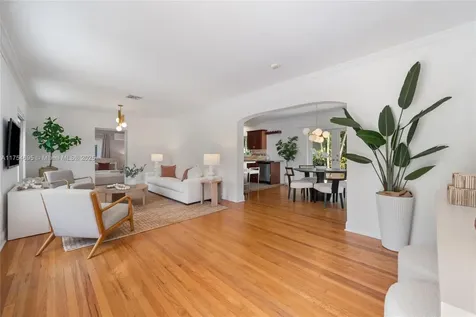 41 NW 102nd Street Miami Shores FL 33150