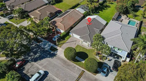 1628 NW 208th Way Pembroke Pines FL 33029