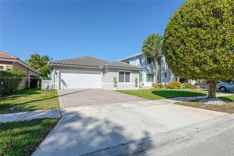 1628 NW 208th Way Pembroke Pines FL 33029