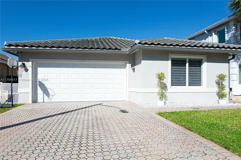 1628 NW 208th Way Pembroke Pines FL 33029