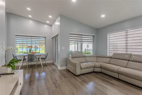 1628 NW 208th Way Pembroke Pines FL 33029