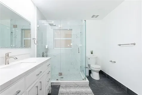 1628 NW 208th Way Pembroke Pines FL 33029
