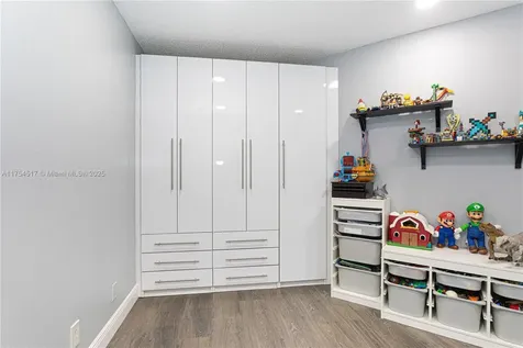 1628 NW 208th Way Pembroke Pines FL 33029